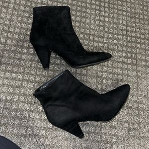 Like new boot heels. Size 9. In perfect condition